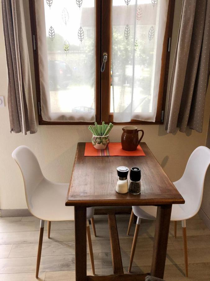 L'Instant Present Bed and Breakfast Pacy-sur-Armancon Exteriör bild
