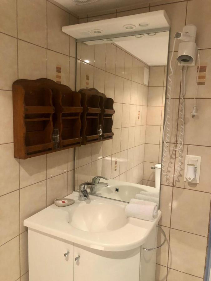 L'Instant Present Bed and Breakfast Pacy-sur-Armancon Exteriör bild